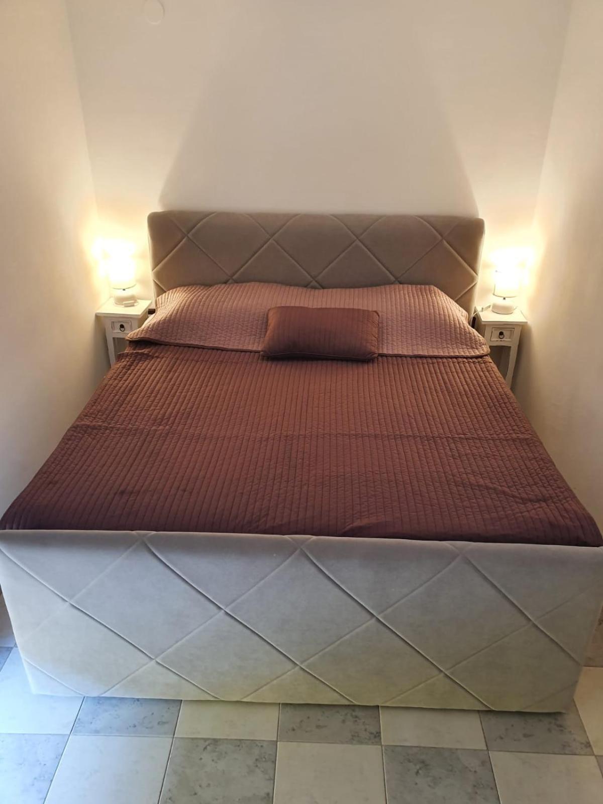 Apartments Zadar Nin Anton I Martina Vrsi Pokoj fotografie
